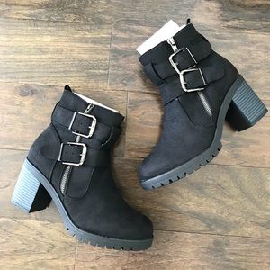 Mudd Women’s Buckle Boot